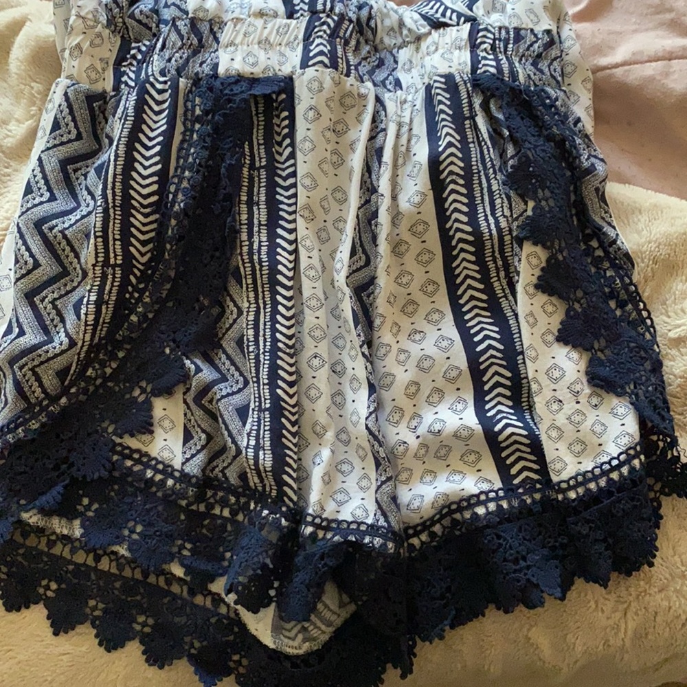 Blue patterned romper - Picture 3 of 3